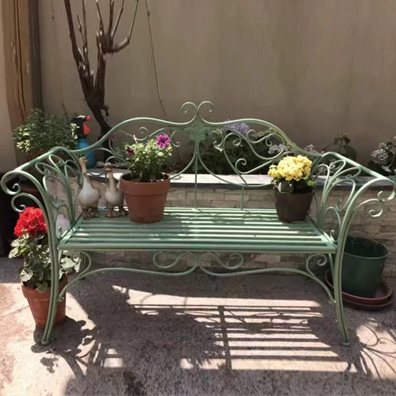Kids Outdoor Furniture Set - مجموعات أثاث حديقة الفناء الرجعية خارج