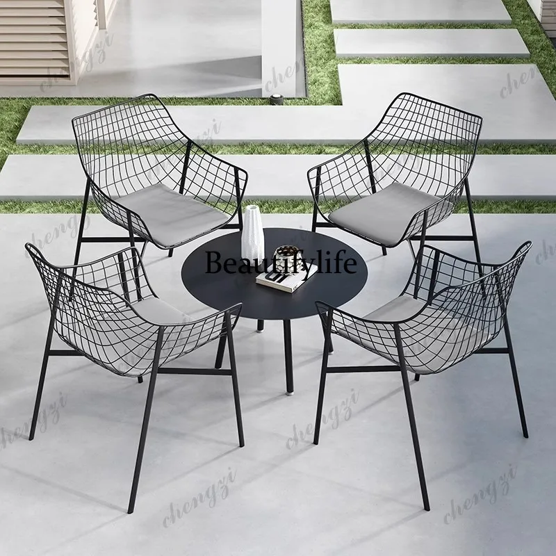 مجموعات أثاث حدائق بتصميم بسيط - مراجعة Kids Outdoor Furniture Set وسعره