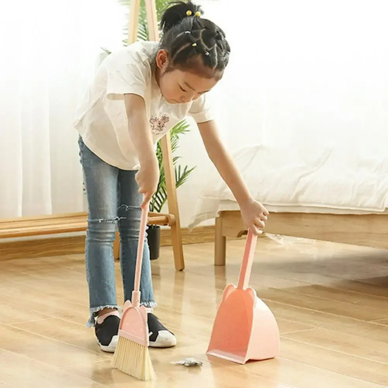 مكنسة الأطفال الصغيرة ومجرفة ا - مراجعة Kids Outdoor Broom وسعره