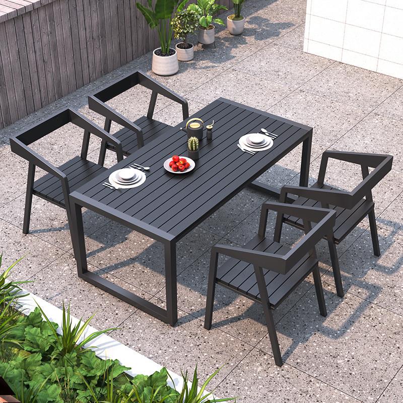 مجموعات أثاث الحدائق البلاستيك - مراجعة Kids Outdoor Furniture Set وسعره