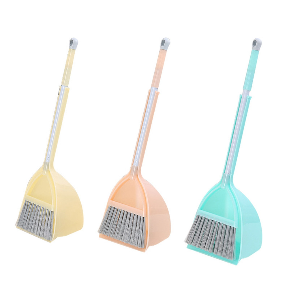 مجموعة أدوات تنظيف صغيرة للأطف - مراجعة Kids Outdoor Broom وسعره