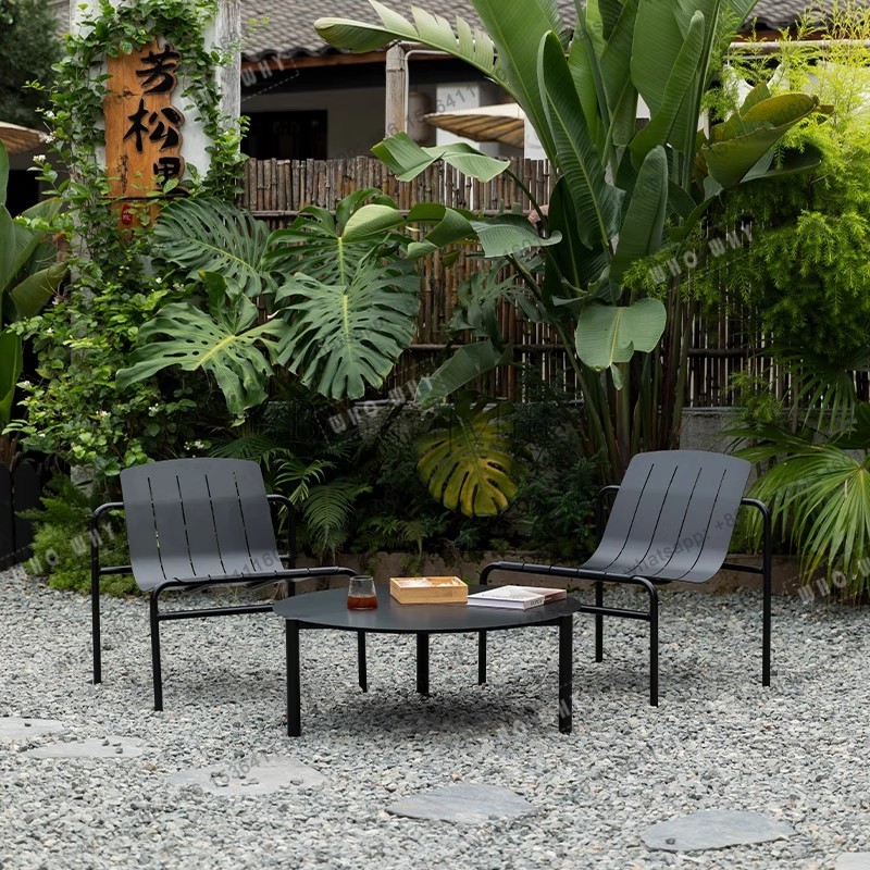 مجموعة أثاث حدائق بلاستيكية من - مراجعة Kids Outdoor Furniture Set وسعره